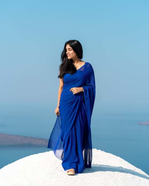 Santorini: 45-minute Photoshoot in Oia - Meeting in Oia and getting started