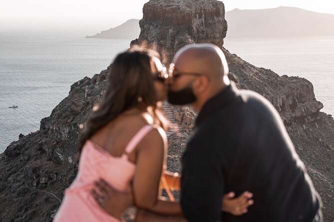 Santorini: Customized Private Photoshoot Walk in Oia - What you receive after the walk