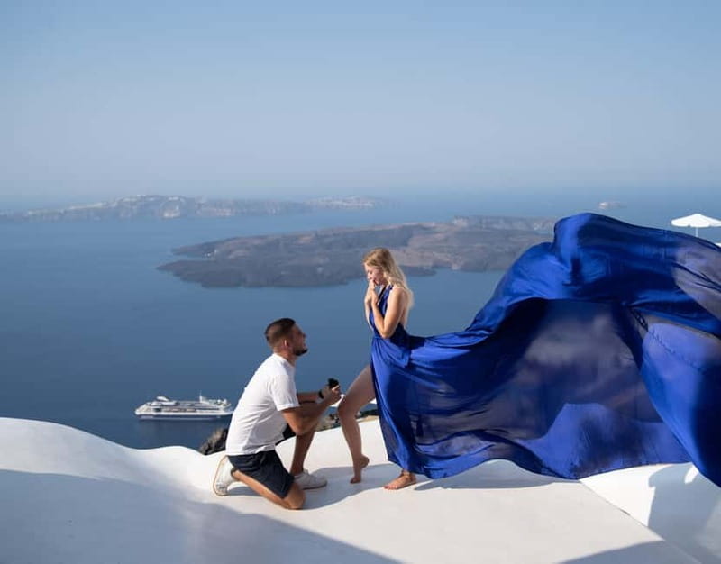 Santorini: Flying Dress Photoshoot Private Entry to Blue Dom - Finding a dress from 92 colors