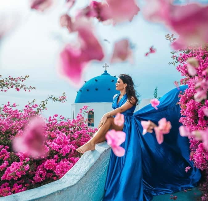 Santorini: Flying Dress Photoshoot with Edited Photos - What you receive after the camera stops