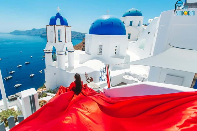 Santorini:FlyingDress Photoshoot with edited pics and pickup - Strengths and weak spots to weigh before booking