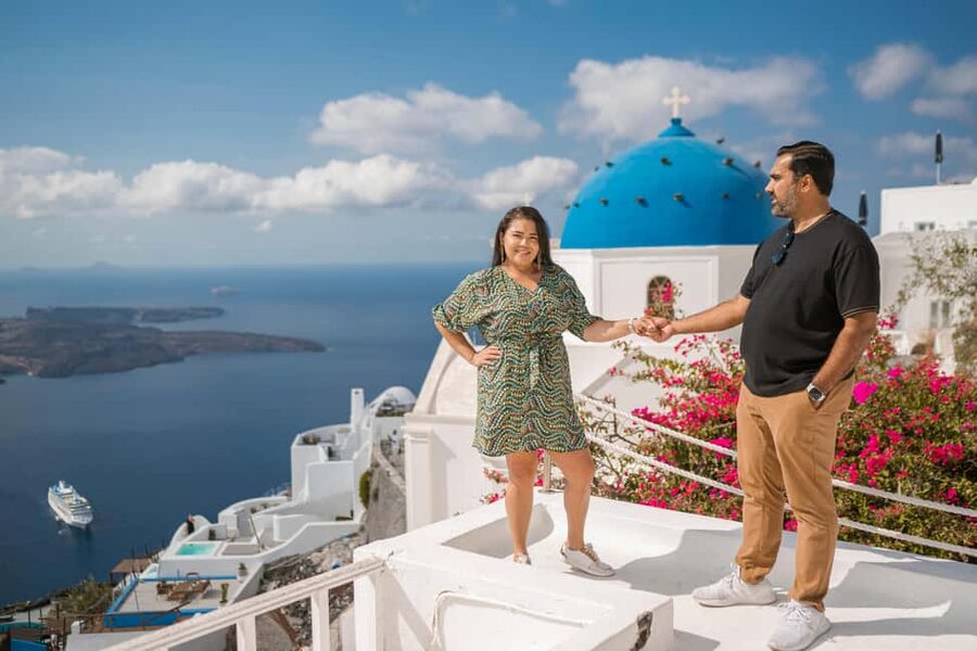 Santorini: Imerovigli Professional Photoshoot in Blue Dome - Edited images arrive within 3 to 4 days