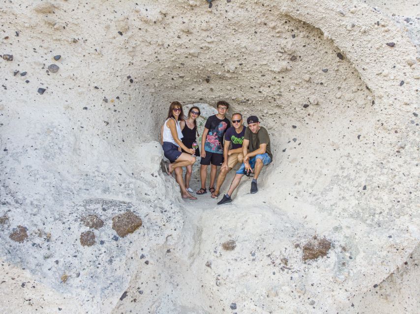 Santorini: Instagram Highlights Tour - Sunset in Oia: beautiful, popular, and worth planning for