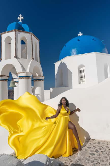 Santorini: Oia Flying Dress Photoshoot by SokoLOVE - Is $196 Good Value for a Group of Three?