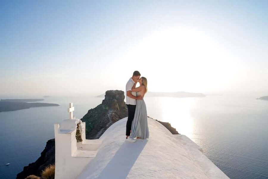 Santorini Photoshoot: Imerovigli or Fira - Key points at a glance