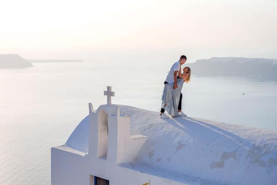 Santorini Photoshoot: Imerovigli or Fira - Choosing between Imerovigli and Fira