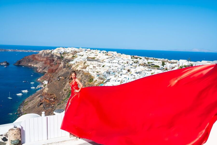 Santorini: Private Flying Dress Photoshoot with Pickup - Firostefani and Imerovigli: more room for variety