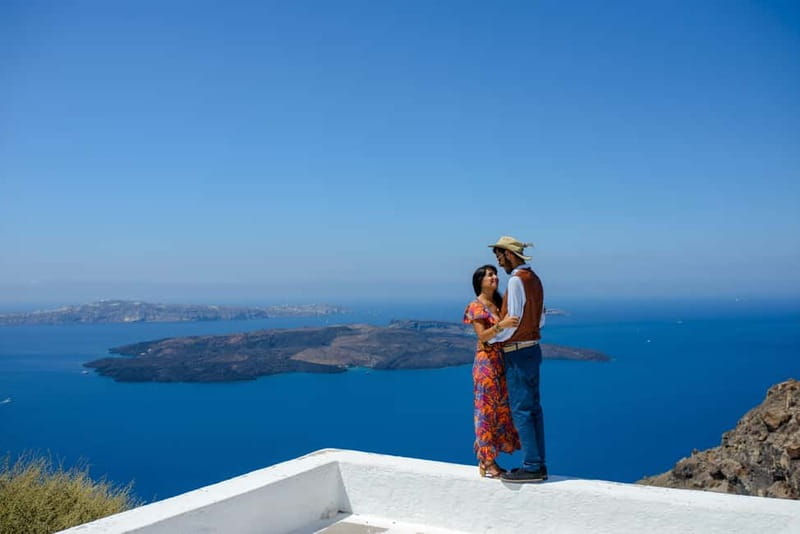 Santorini: Private Oia Village Photoshoot - Who should book this private session?