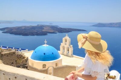 Private Photo Shoot in Fira or Imerovigli