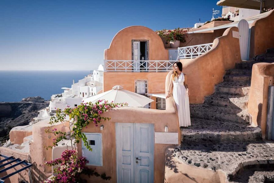 Santorini: Private Photoshoot with Professional Photographer - Key points to know before booking