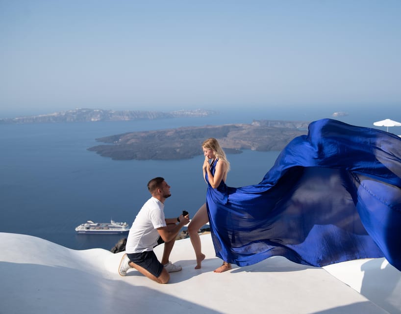 Santorini: Proposal Photoshoot l Private Entry to blue Dome - What the photographer adds to the proposal