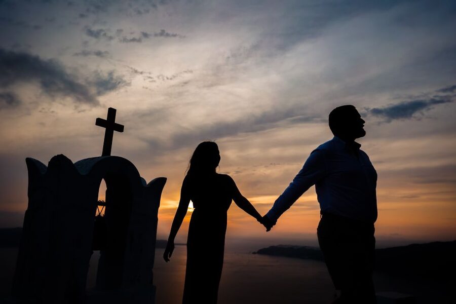 Santorini: Sunset Photo Shoot with a Personal Photographer - Is $303 a fair price?