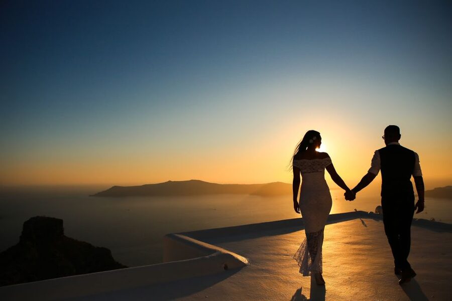 Santorini: Sunset Photo Shoot with a Personal Photographer - Choosing between one, two, and three hours