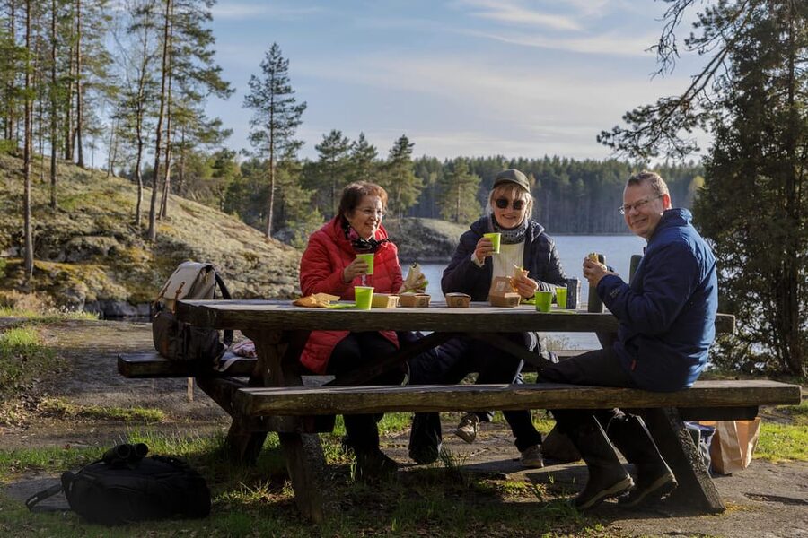 Savonlinna: Evening Photography Tour on lake Saimaa - The value of a $287 photography outing