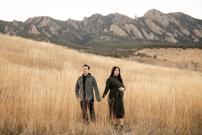 Scenic Mountain Photoshoot in Boulder, Colorado - A private portrait session beneath Boulder’s Flatirons