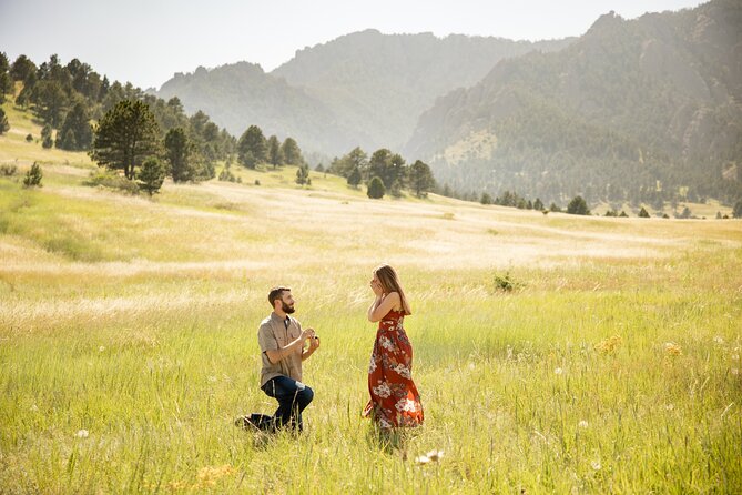 Scenic Mountain Photoshoot in Boulder, Colorado - The online gallery changes the rhythm of the experience