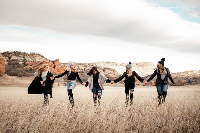 Scenic Photoshoot in Denver's Foothills - Key points at a glance