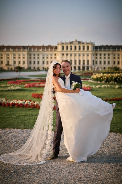 Schönbrunn Palace Private Photoshooting tour - Key points at a glance