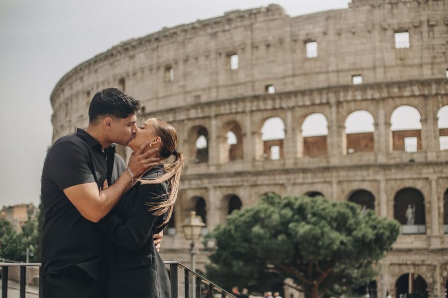 Secret Proposal Photoshoot in Rome + Reel - Giardinetto del Monte Oppio and the 30-minute photo stop