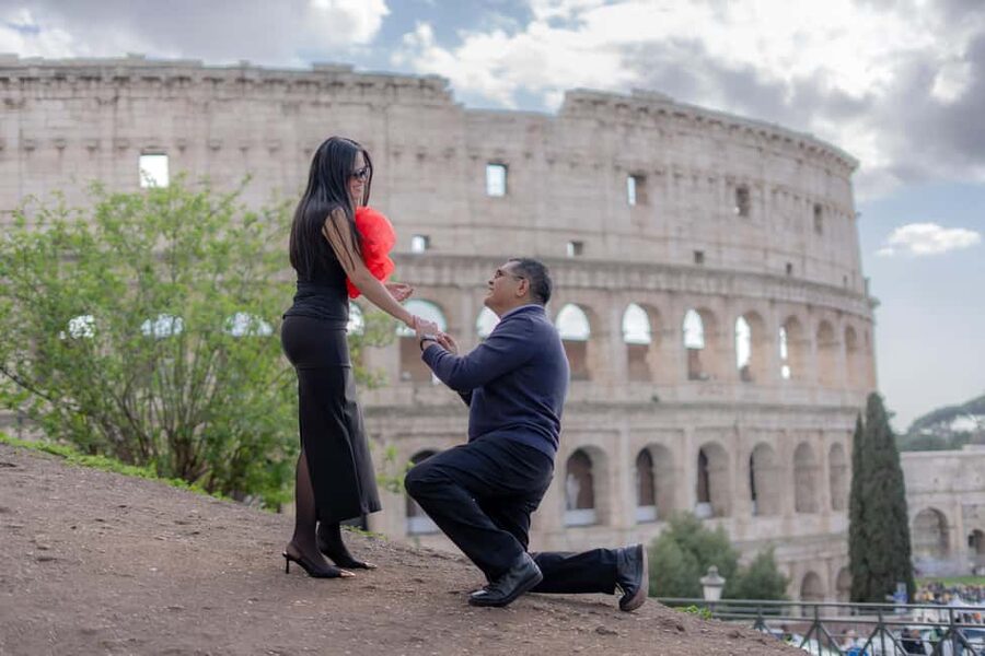 Secret Proposal Photoshoot in Rome + Reel - Timing, flexibility, and practical limits