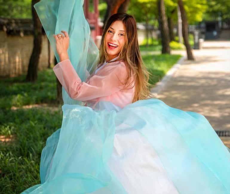 Seoul: Hanbok Photo Tour at Gyeongbokgung Palace - Key points at a glance