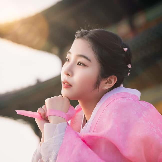 Seoul: Professional Hanbok Photography at Gyeongbok Palace - Meeting at Gyeongbokgung Station Exit 4