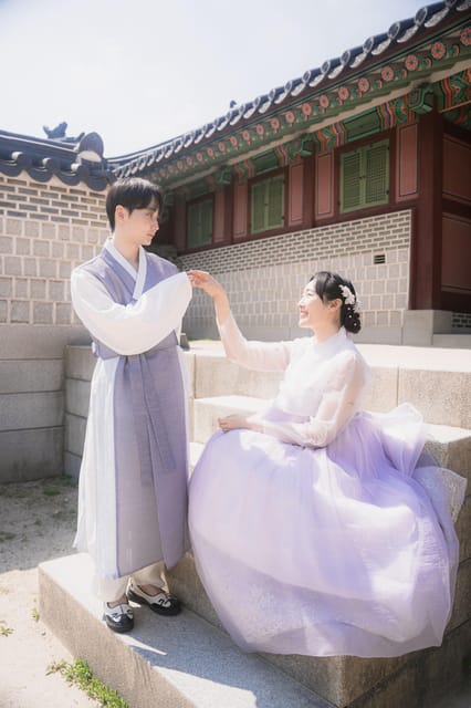 Seoul: Professional Hanbok Photography at Gyeongbok Palace - The Palace Grounds and the Last Portraits