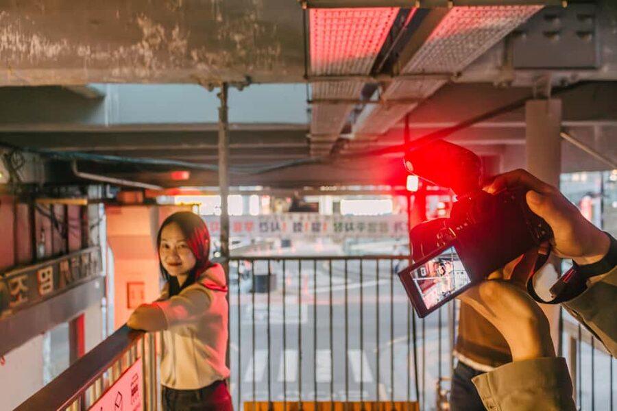 Seoul: Street Photoshoot and Hidden Gem History Walking Tour - The history guiding: what James and Jacob add