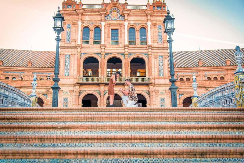 Seville: Photo session for a special moment. - The 100 edited images and delivery