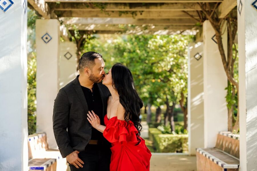 Seville: Romantic photoshoot for Couples - Key points to know before you book