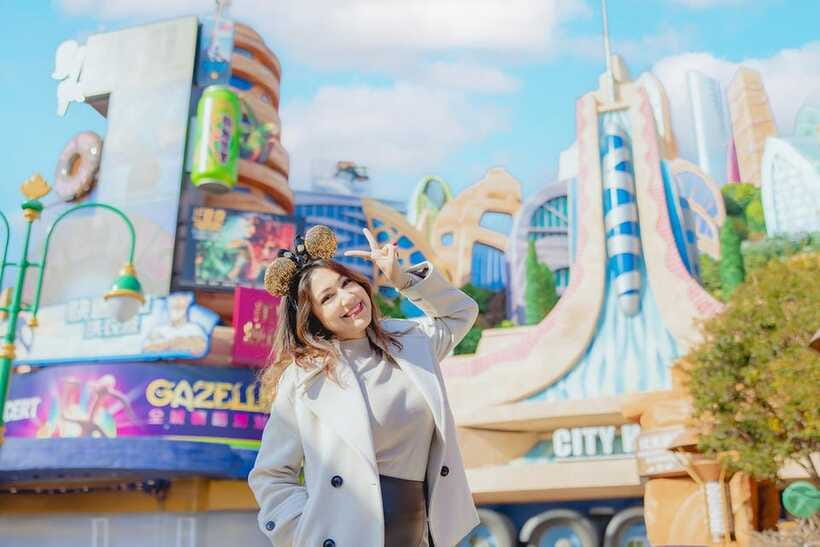 Shanghai Disneyland Photography Services - Who should book this experience?