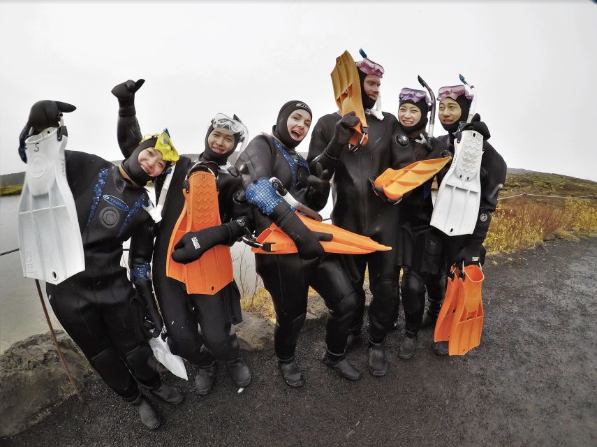 Silfra: Fissure Snorkeling Tour with Underwater Photos - The return walk and 30-minute warm-up