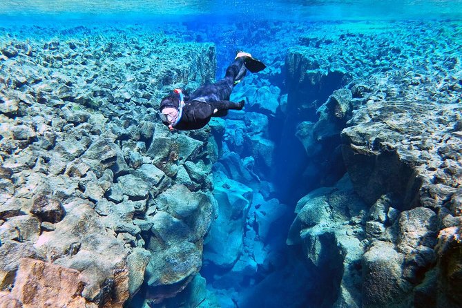 Silfra Wetsuit Snorkeling - Meet on Location | Free Photos - Hot chocolate after the water