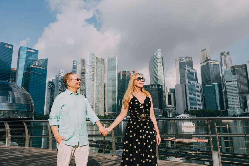 Singapore: Moments in the City Private Photography Session - Poses, candid moments, and special occasions