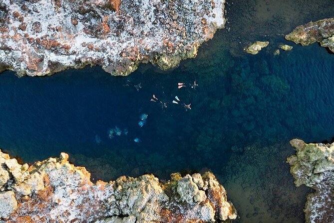 Snorkel the Silfra Fissure-Meet on Location (Free Photos & Cocoa) - Waiting time and group size