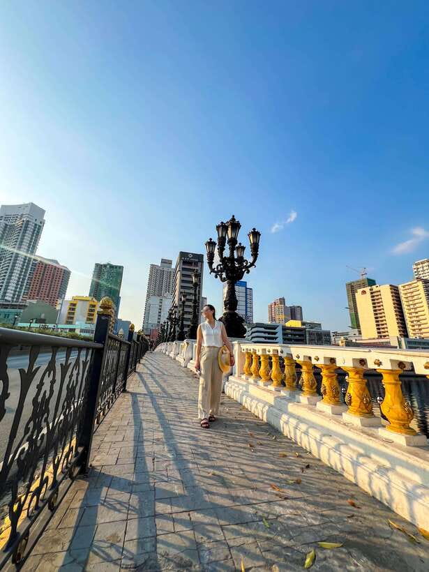Solo Traveler Friendly Manila Walk w/ Mobile Photography - Is $45 good value for eight hours?