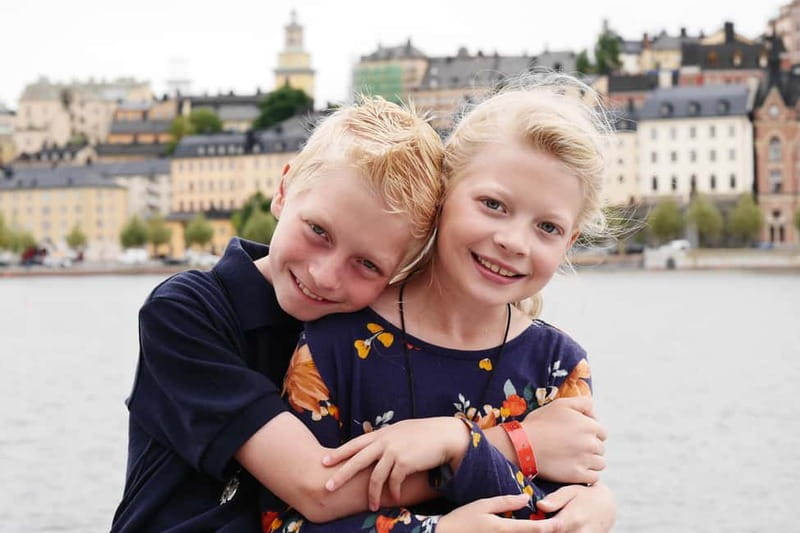 Stockholm: Private Photoshoot - Photography Experience - Meeting Dusica near Gamla riksdagshuset