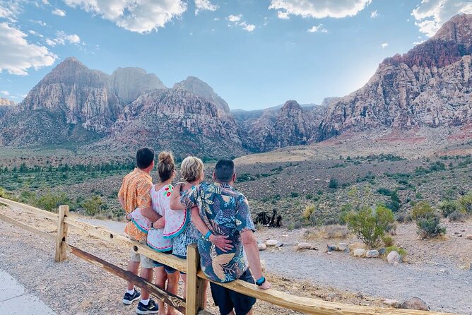Sunset Hike and Photography Tour near Red Rock with Optional 7 Magic Mountains - Is $149 a fair price?
