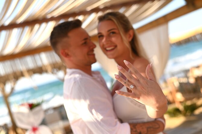 Surprise Engagement Photoshoot in Hersonissos - Choosing the beach, port, or old town