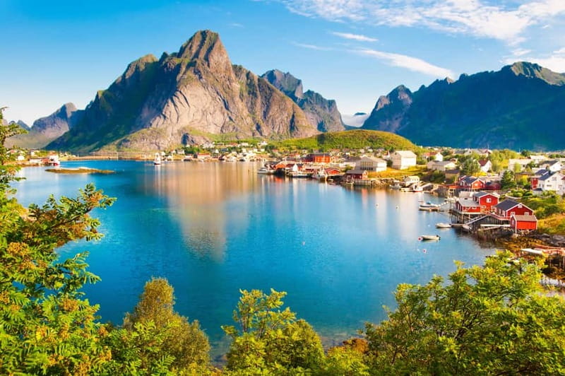 Svolvaer: Lofoten Gems Photo Tour - Reine, Hamnøy & Å - Reine: the broad view over the fjord