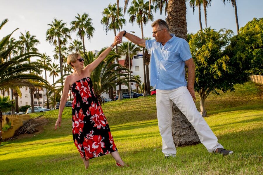 Tenerife: Professional Photo Shoot with 50 Photos - Is $235 Good Value for Four People?