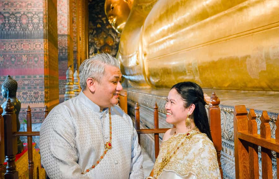 Thai Costume Photographer at Wat Arun/Pho in Bangkok - Booking and timing advice