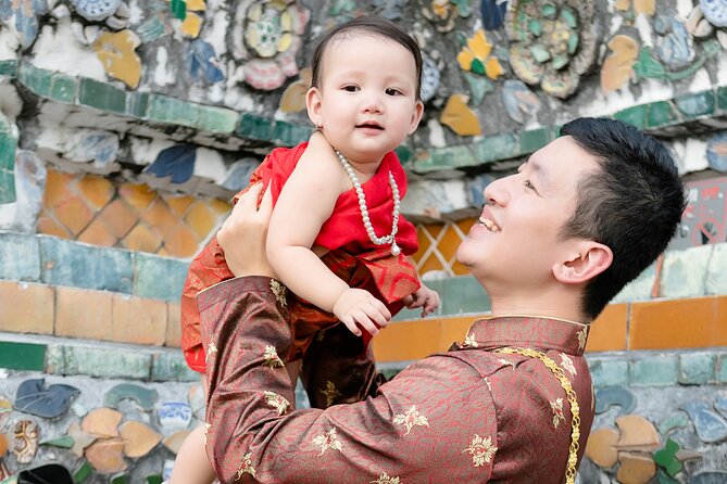 Thai Costume Photography at Wat Arun/Pho Temple: Bangkok - What you receive after posing