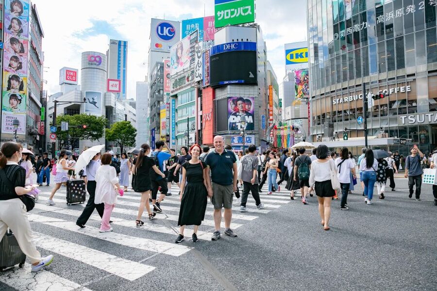 Tokyo: 1-Hour Private Photoshoot - Communication and photographer style