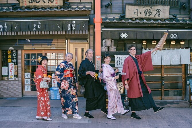 Tokyo Authentic Kimono Rental in Asakusa with Photography Option - Walking from the shop to Sensoji Temple