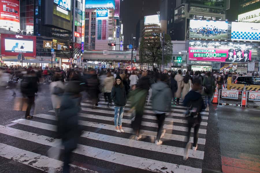 Tokyo: Evening Photography Tour - Rain, heat, and the flexible timing