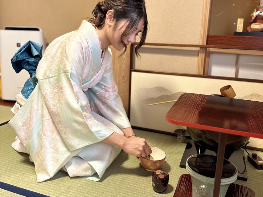 Tokyo:Genuine Tea Ceremony, Kimono Dressing, and Photography - A quiet local shrine and lessons in respect