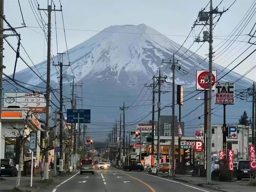 Tokyo: Mt. Fuji & Lake Kawaguchi Instagram Full Day Trip - Oshino Hakkai and Mount Fuji spring water