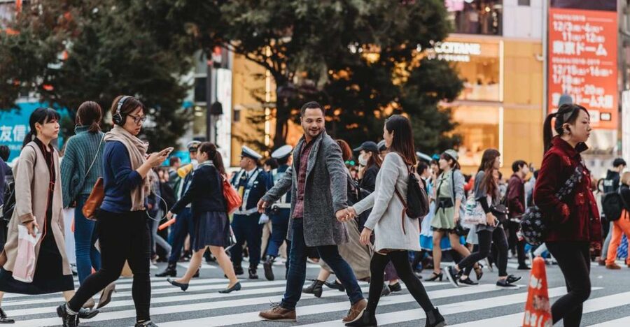 Tokyo: Photo Shoot with a Private Vacation Photographer - Choosing between one, two, and three hours