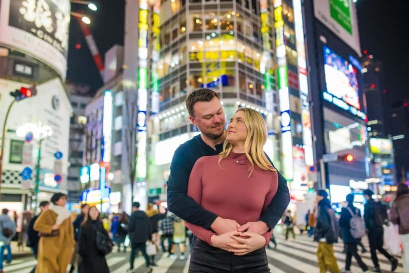 Tokyo Photoshoot Tour with a Local Photographer - The value of $174 for up to three people